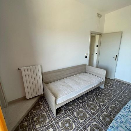 Trentatre Quarantatre Bed & Breakfast Mola di Bari Bagian luar foto