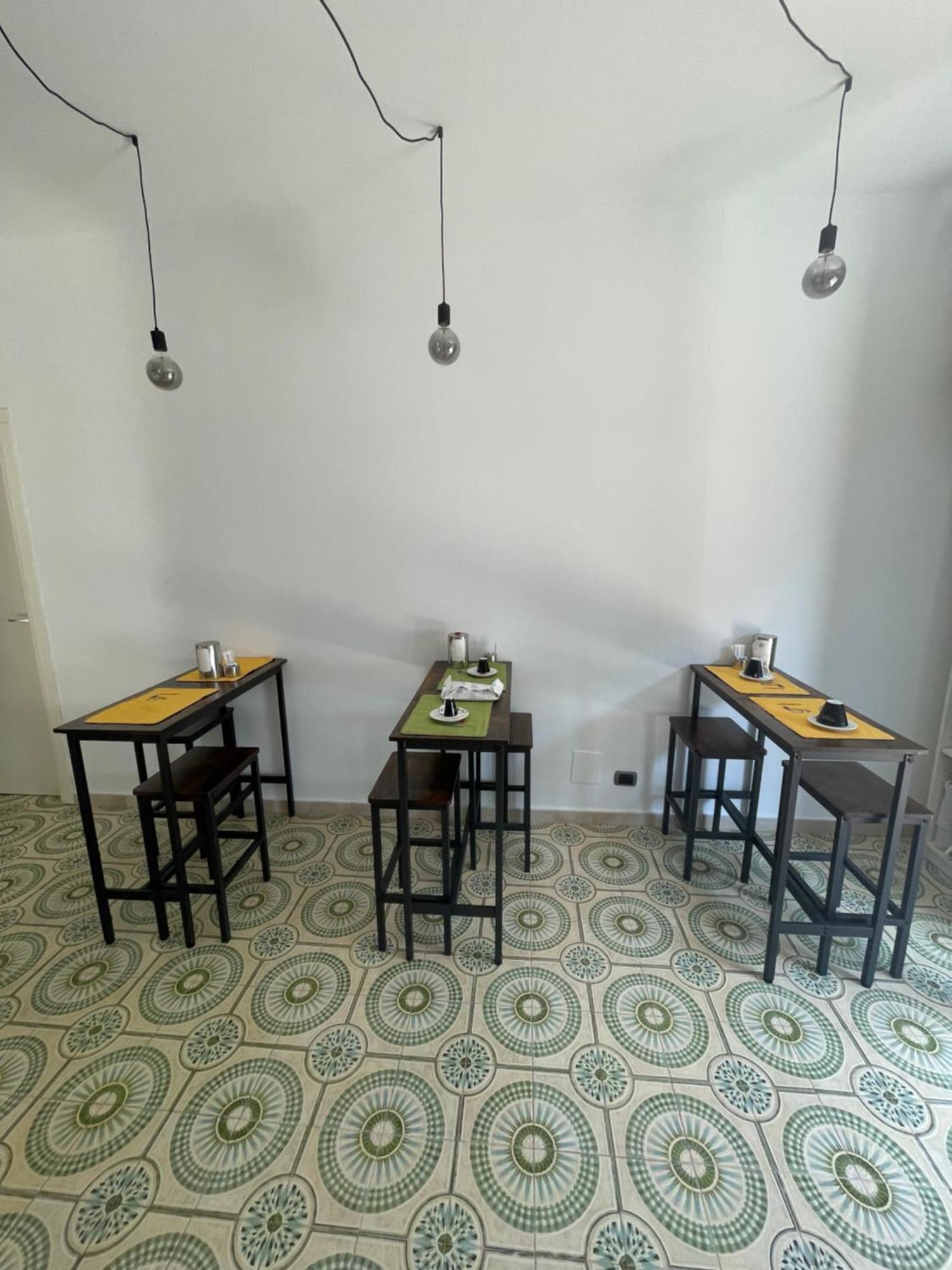 Trentatre Quarantatre Bed & Breakfast Mola di Bari Bagian luar foto