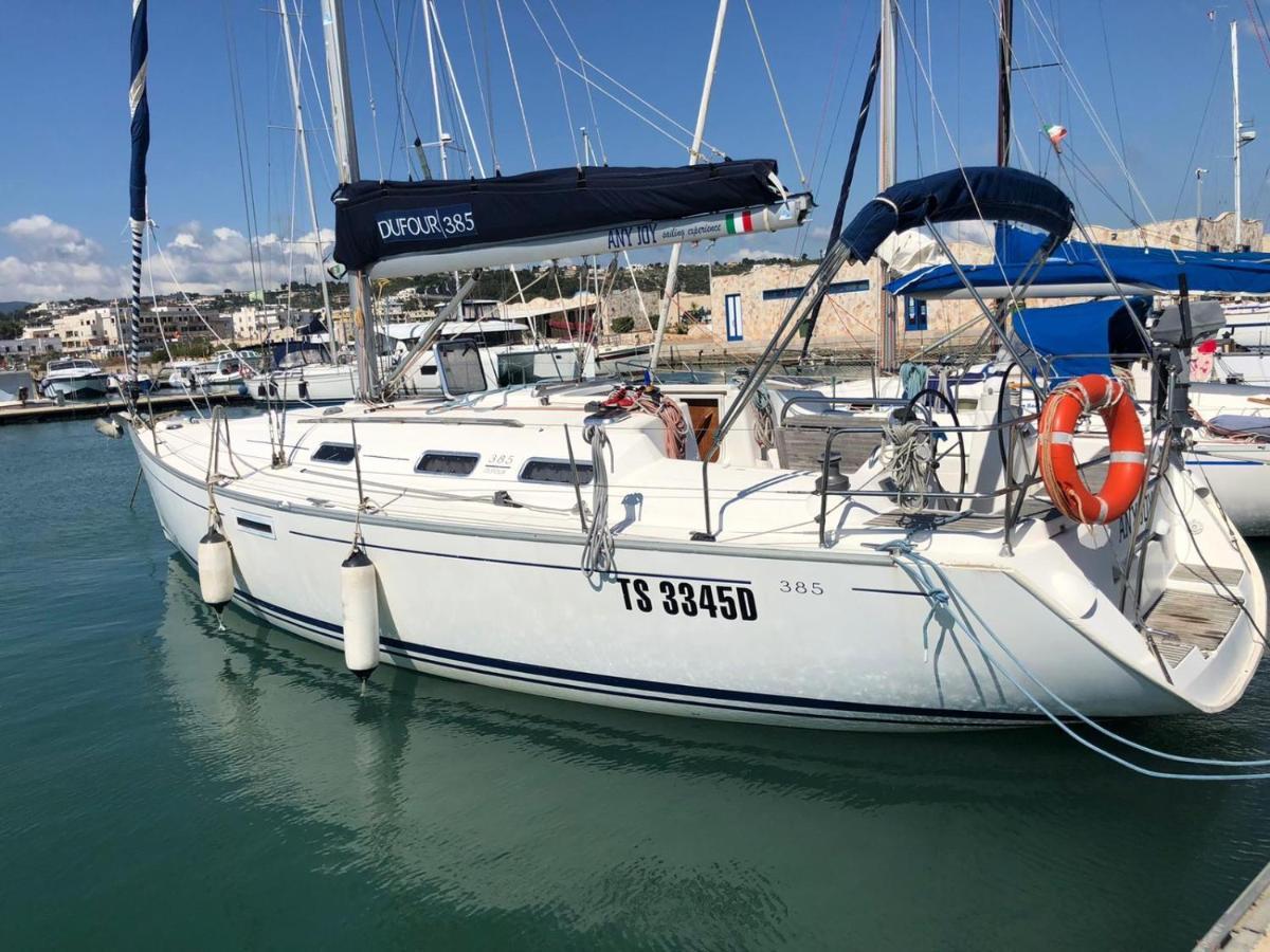 Trentatre Quarantatre Bed & Breakfast Mola di Bari Bagian luar foto